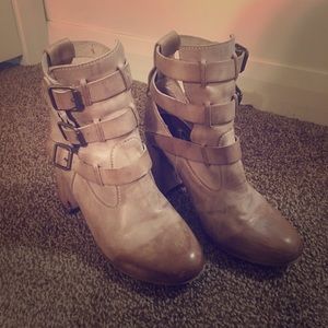 Women’s Freebird Teddy Shoe